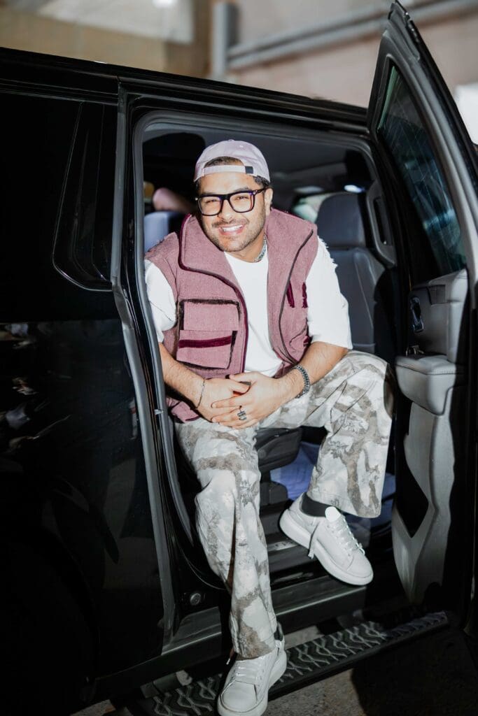 Backstage moments before concert live show Dallas photography